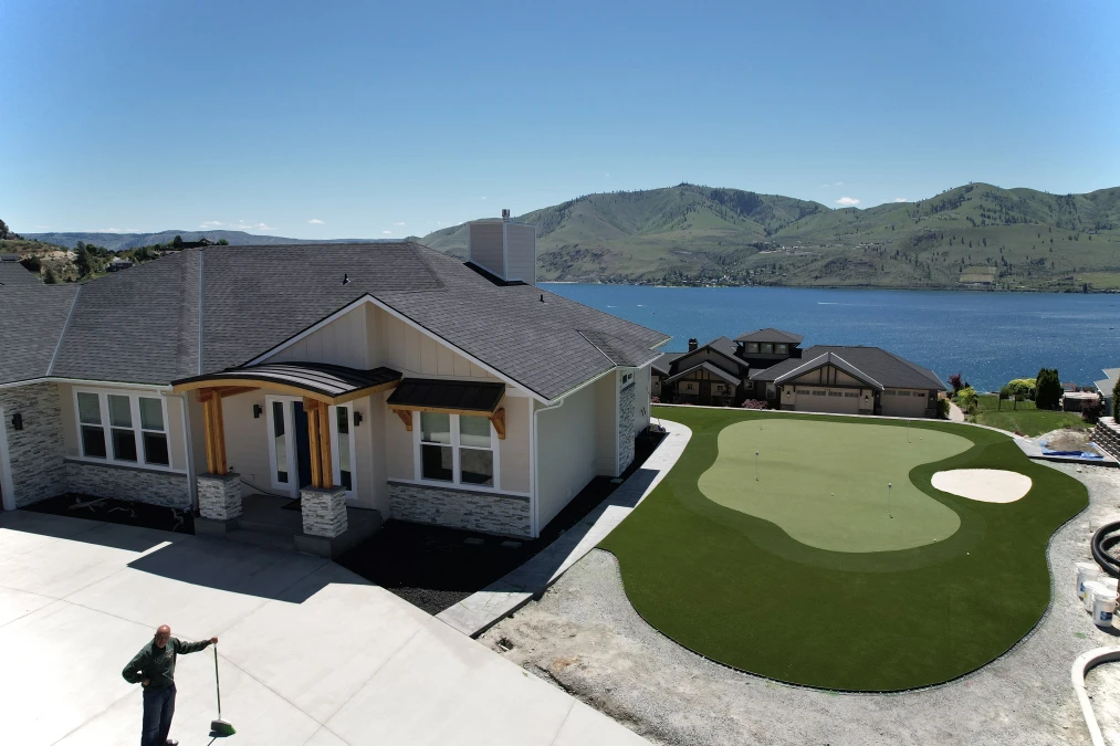 Putting Green Installation Lake Chelan